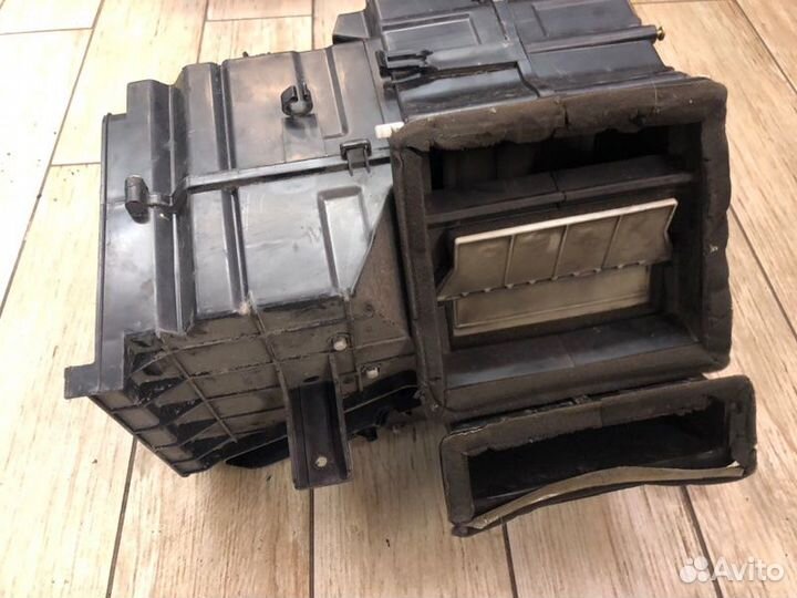 Корпус мотора печки Kia Spectra седан 1.6 2001