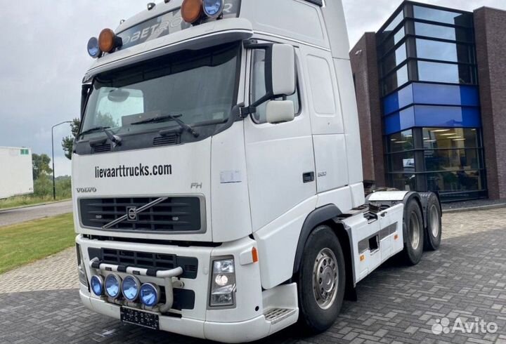 В разборке грузовик Volvo,FH 2001-2005