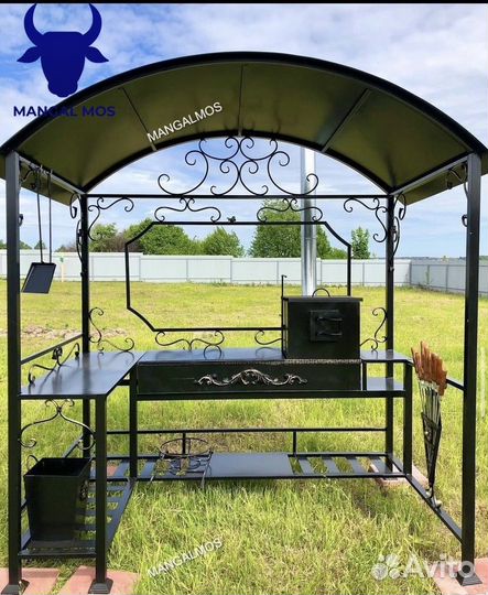 Мангал Loft с крышей и печью