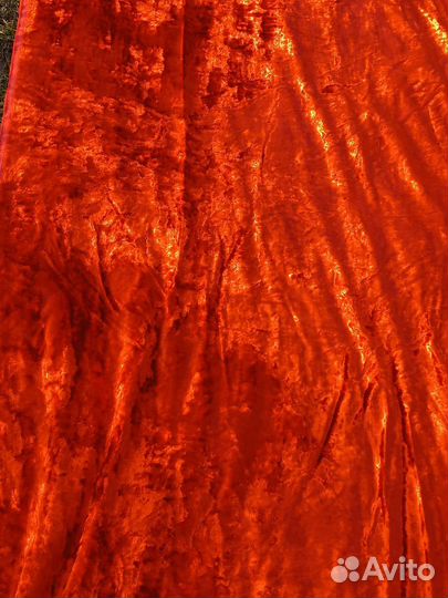 Ткань плюш красный