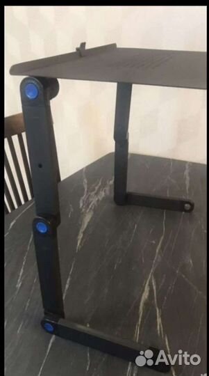 Складной столик для ноутбука