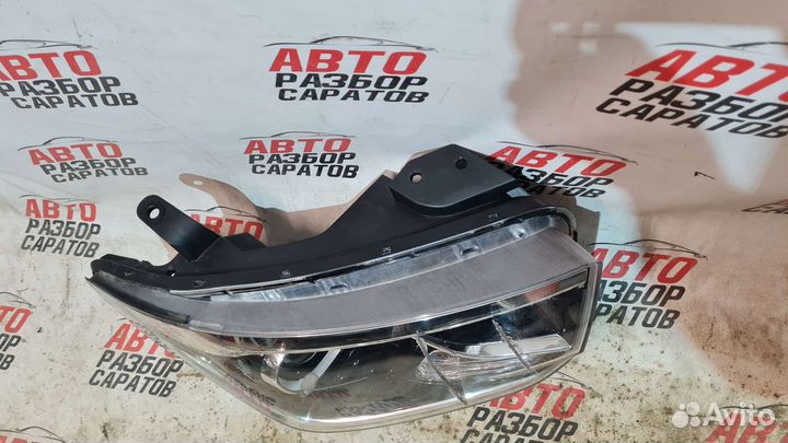 Фара передняя правая Hyundai Grand Starex, H1