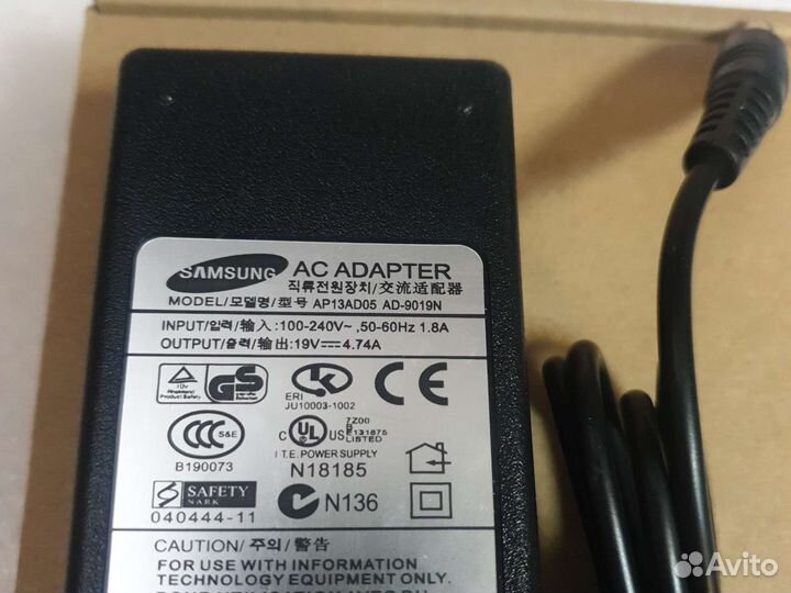 Блок питания для ноутбука Samsung 19v 4.74a 90W
