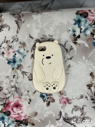 Чехлы iPhone 11