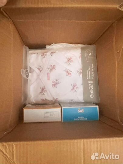 Детскткие вещи и каша