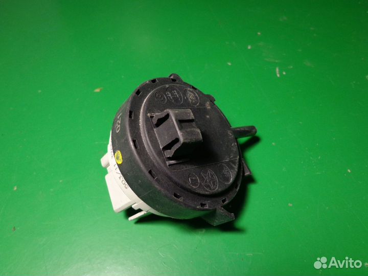 Датчик воды (прессостат) стиральной машины Bosch