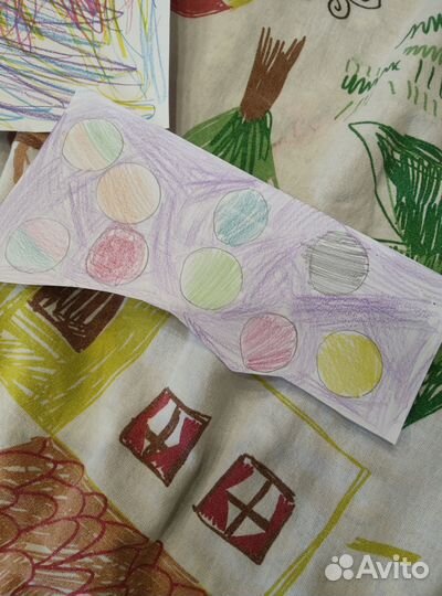 Игрушки, поделки и рисунки