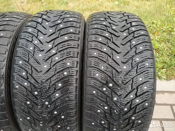 Nokian Tyres Hakkapeliitta 8 205/50 R17 93T