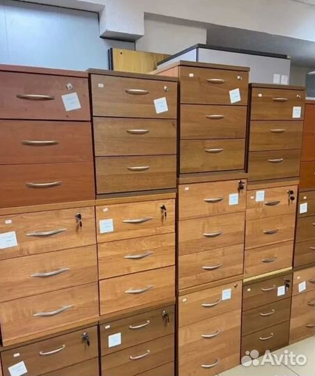 Тумбы для офиса в наличии на складе