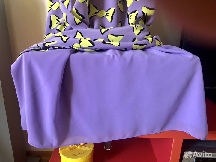 Платье женское moschino