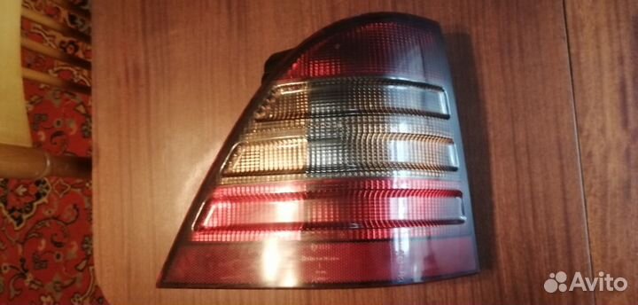 Фонарь задний левый для Мерседес ML 163 до рестаил