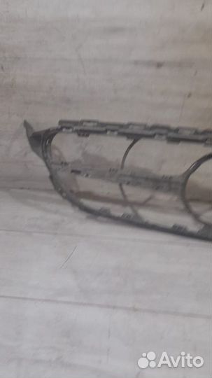 Кронштейн решетки радиатора Mercedes C-Class W 205