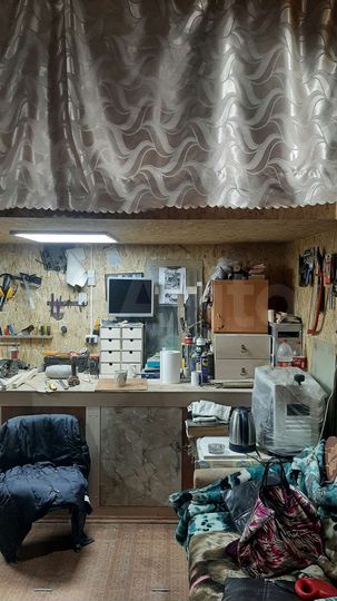 Гараж, > 30 м²