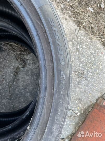 Pirelli P Zero 275/35 R21 и 315/30 R21