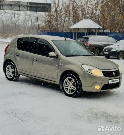 Renault Sandero 1.6 AT, 2011, 251 000 км