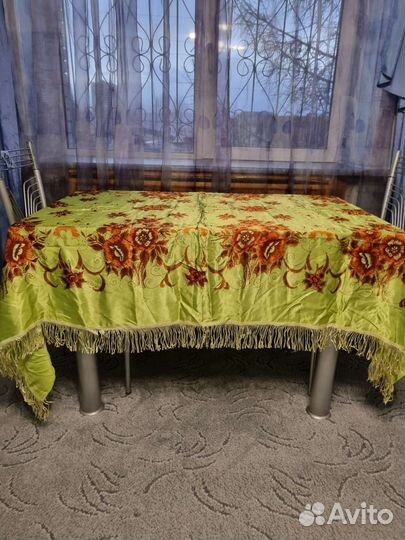 Покрывало(скатерть) шёлковое с бахромой