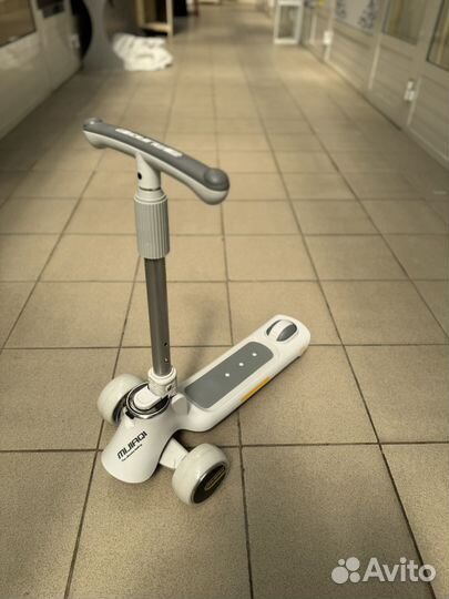 Самокат детский трехколесный