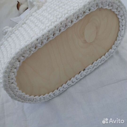 Вязанная люлька для куклы