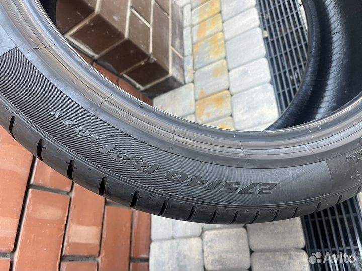 Pirelli P Zero 275/40 R21 и 315/35 R21