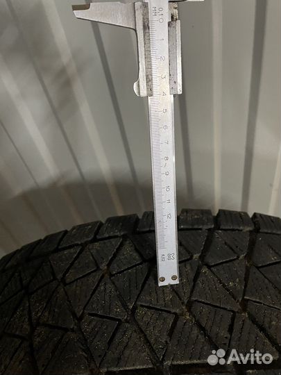 Bridgestone Blizzak DM-V2 225/65 R17 102S