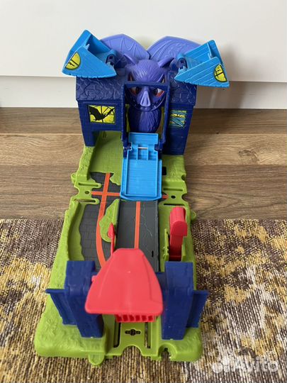 Hot wheels три игровых набора