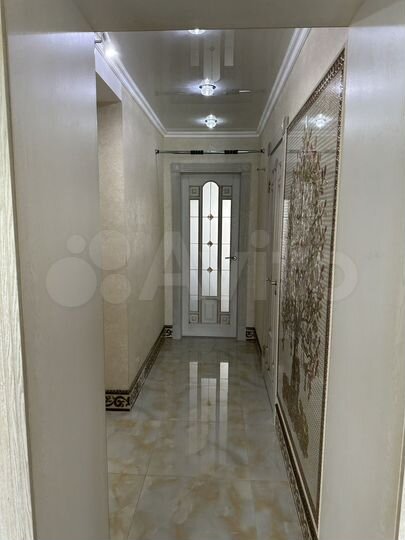 2-к. квартира, 72 м², 3/10 эт.