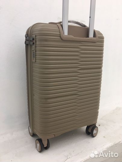 Чемодан ручная кладь