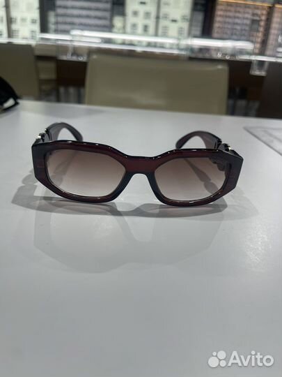 Солнцезащитные очки versace