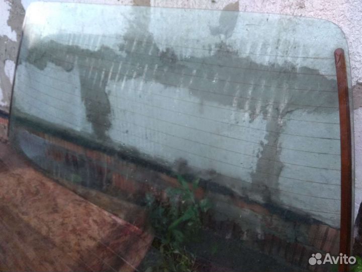 Заднее стекло bmw е30