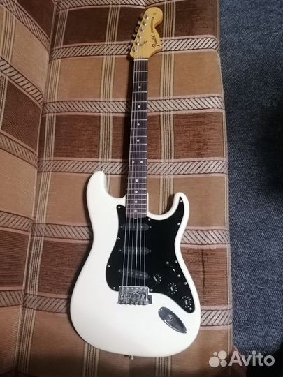 Fender Stratocaster Japan ST-72 1997