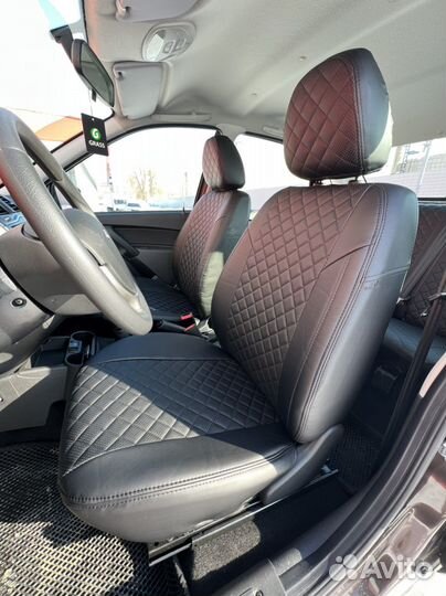 Авточехлы Лада Гранта ромб экокожа