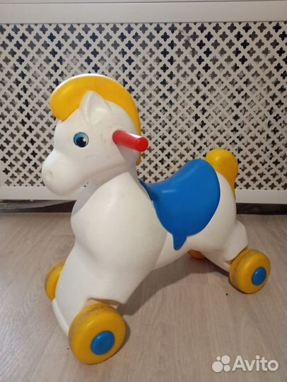 Конь каталка
