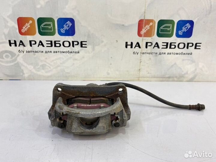 Суппорт задний левый Toyota Land Cruiser 200