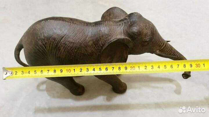 Статуэтка слон