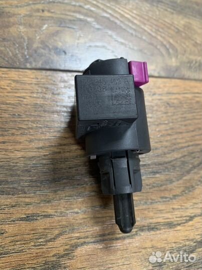 Аudi А5 (8T) Датчик включения стоп сигнала