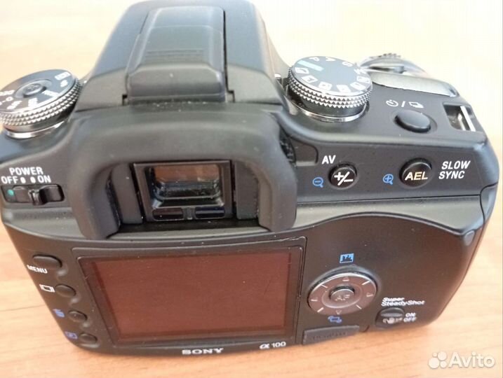 Зеркальный фотоаппарат Sony a100