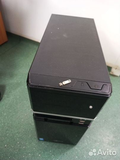 Корпус компьютера mini atx