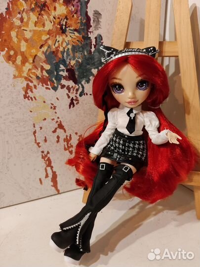 Rainbow high Ruby нюд +сменные кисти,подставка,топ