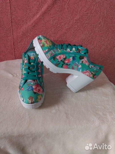 Туфли кеды на каблуке