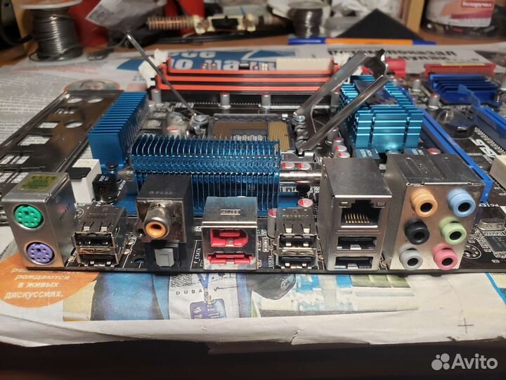 Материнская плата Asus P6T SE