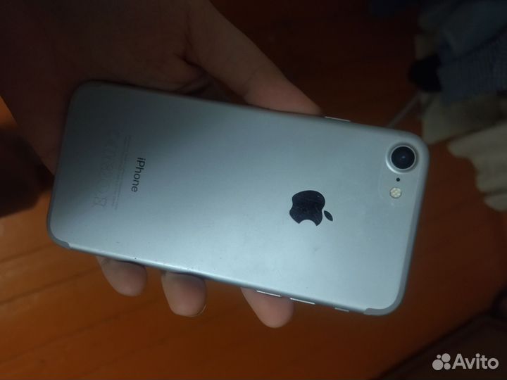 iPhone 7, 128 ГБ