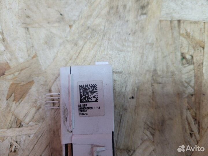 Датчик ремня безопасности Renault Logan