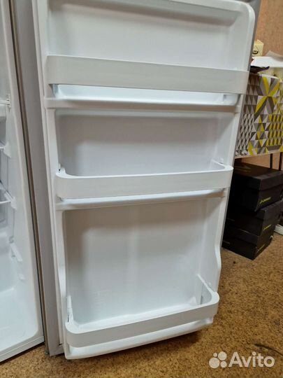 Холодильник dexp