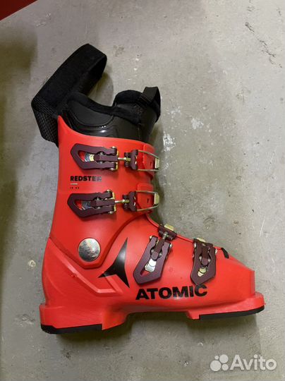 Горнолыжные ботинки atomic детские 23/23.5