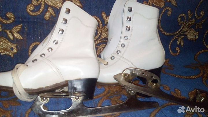 Коньки фигурные детские