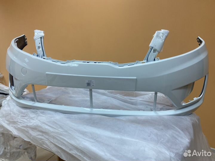 Бампер передний на Kia Rio 3