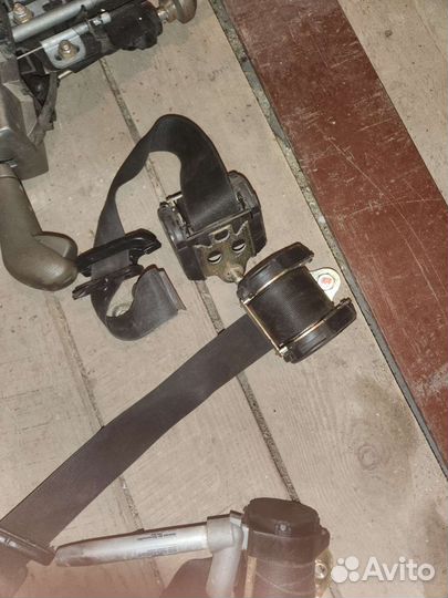 Ремень безопасности на мерседес 124