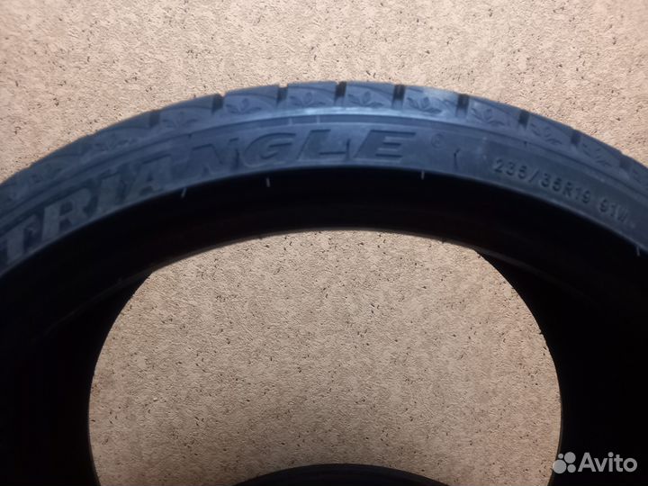 Triangle Snowlink PL02 235/35 R19 91W