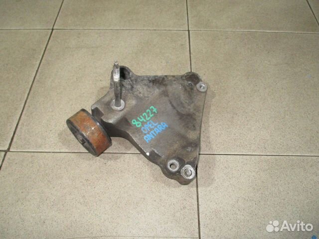 Кронштейн кондиционера Opel Antara