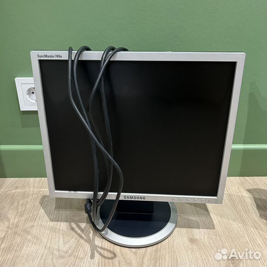 Монитор Samsung 17